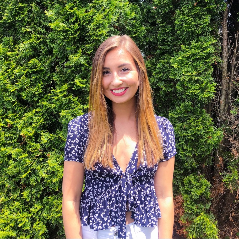 Meet your Posher, Jennifer